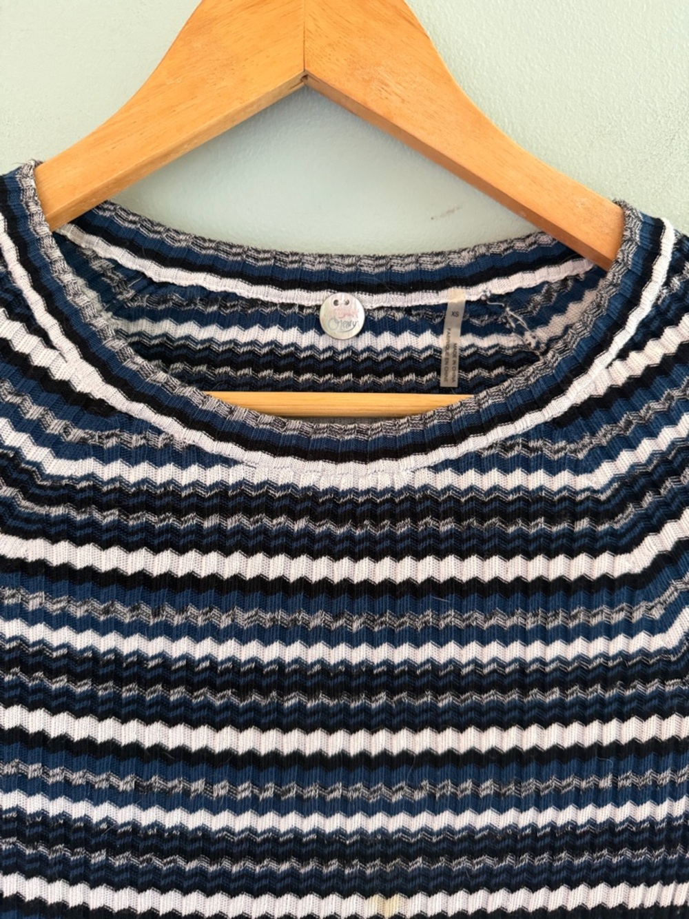 Margaret O'Leary Navy & White Striped Ribbed Crewneck Sweater - XS - Picture 4 of 6